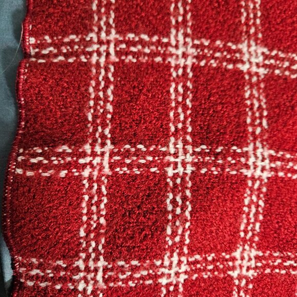 Cashmere Blend Blanket Spread Throw Red White Plaid Stadium Picnic Camp 85"x55" - Picture 2 of 8